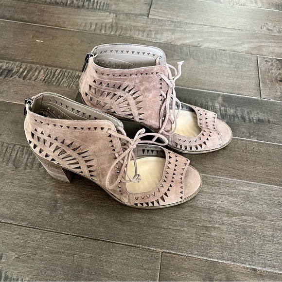 Vince Camuto Taupe Ankle Booties - Picture 13 of 14